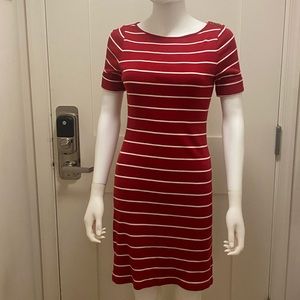 Red and white stripes short dress women, size: S, like new in good condition.